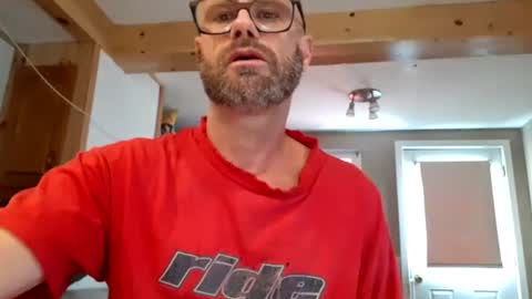 Snapshot of likedoingit69 chatting on 26, 7, 2026 St pierre online show from 26, 7, 2026