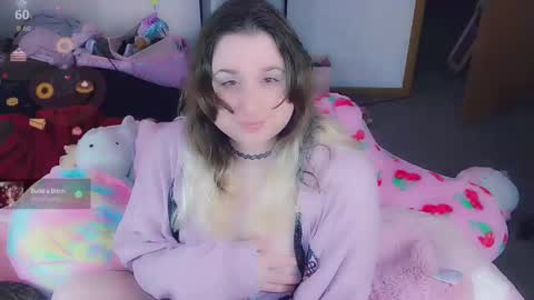 Snapshot of lil_alison_heart chatting on 8, 11, 2025 Lil Alison Heart online show from 8, 11, 2025