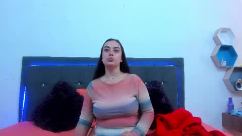 Lil Auroa  online show from 17, 7, 2026