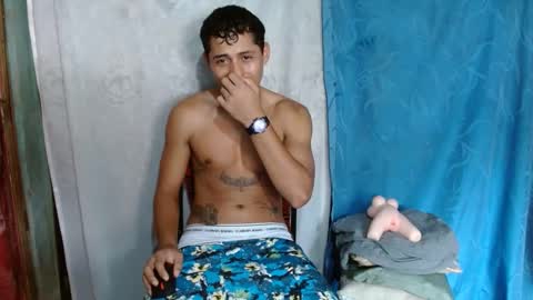 Snapshot of lil_condor_baby chatting on 24, 9, 2025 lil_condor_baby online show from 24, 9, 2025