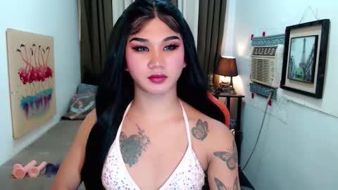 Snapshot of lil_fantacy chatting on 2, 10, 2025 LILY online show from 2, 10, 2025