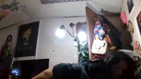 Snapshot of lil_luluvert chatting on 19, 7, 2026 lil_luluvert online show from 19, 7, 2026