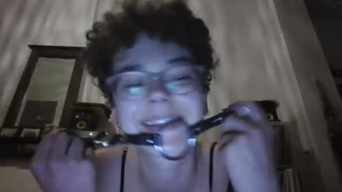 lilac_dreamsss online show from 11, 6, 2026