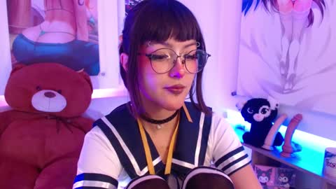Snapshot of lilcandy19 chatting on 11, 9, 2025 lilcandy19 online show from 11, 9, 2025