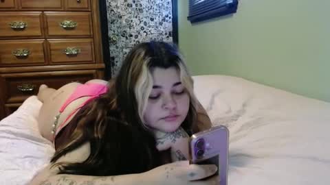 Snapshot of lilcandybits chatting on 10, 9, 2025 candy online show from 10, 9, 2025