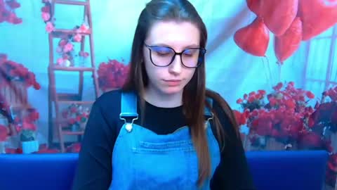 Snapshot of lilianashine chatting on 19, 4, 2026 lilianashine online show from 19, 4, 2026