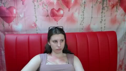 Snapshot of lilianashine chatting on 23, 4, 2026 lilianashine online show from 23, 4, 2026