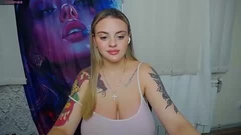 Snapshot of liliaterenzi_ chatting on 13, 7, 2026 Lilia online show from 13, 7, 2026