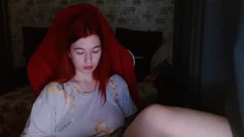 liliawoolf online show from 10, 3, 2025