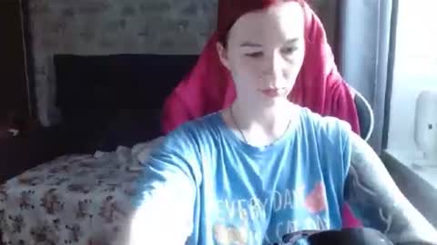 liliawoolf online show from 12, 3, 2025