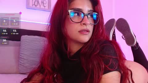 Lilith Savett online show from 25, 1, 2025