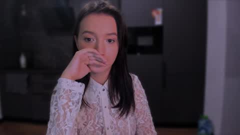 Snapshot of lililaluna chatting on 17, 12, 2024             ...  online show from 17, 12, 2024