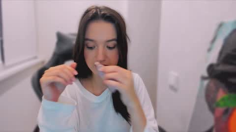 Snapshot of lililaluna chatting on 14, 1, 2025             ...  online show from 14, 1, 2025