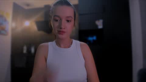 Snapshot of lililaluna chatting on 27, 1, 2025             ...  online show from 27, 1, 2025