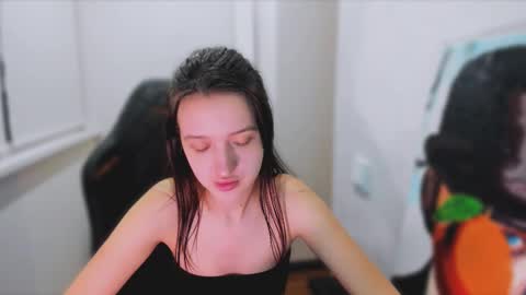 Snapshot of lililaluna chatting on 6, 3, 2025             ...  online show from 6, 3, 2025