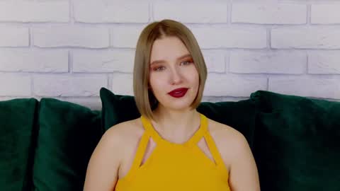 LiliLinn online show from 25, 1, 2025