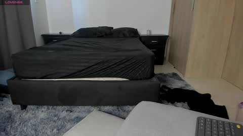 lilirouse online show from 10, 1, 2025