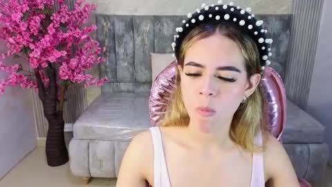 Lilith  online show from 14, 11, 2025