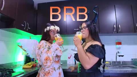 Lilith and Khloe  online show from 9, 11, 2025