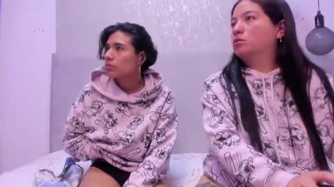 Lilith y Luna online show from 1, 6, 2026