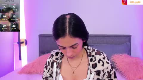 Lili petit  online show from 22, 7, 2026