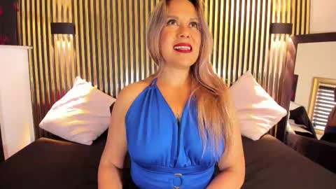   online show from 15, 11, 2025