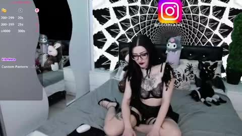 Lilith Caine online show from 21, 4, 2026