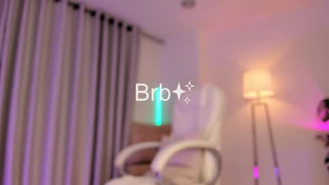 Lili  online show from 17, 12, 2024