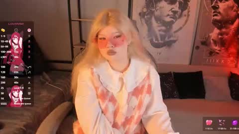 LilithNelson online show from 15, 9, 2025