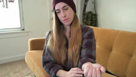 L online show from 24, 11, 2025