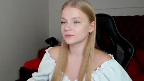 Snapshot of lilitrosen chatting on 16, 9, 2025 lilitrosen online show from 16, 9, 2025