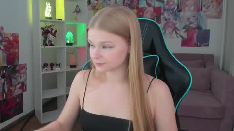 Snapshot of lilitrosen chatting on 3, 10, 2025 lilitrosen online show from 3, 10, 2025