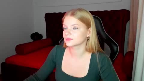Snapshot of lilitrosen chatting on 7, 10, 2025 lilitrosen online show from 7, 10, 2025