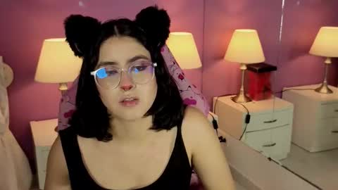 Snapshot of lillianderson chatting on 16, 10, 2025 lillianderson - Next stream start at 0700hs GTM-3 online show from 16, 10, 2025