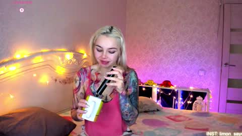 LilliMoore online show from 27, 2, 2026