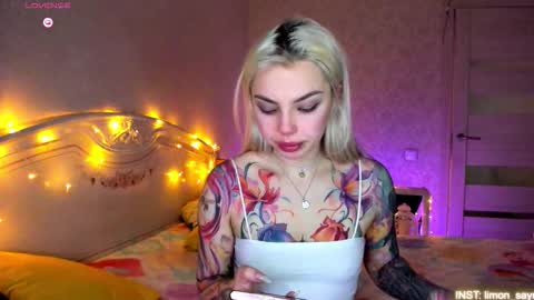 LilliMoore online show from 17, 3, 2026