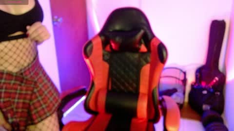 lillith_777 online show from 10, 4, 2026