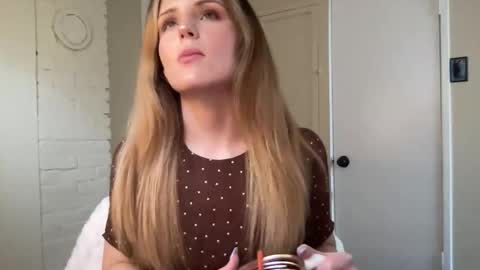 lilly_adams88 online show from 2, 6, 2026