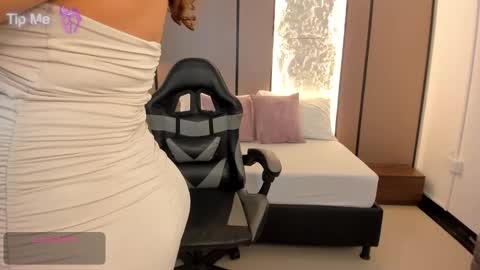 L I L L Y online show from 21, 12, 2025