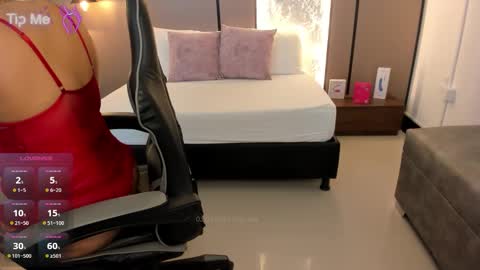 L I L L Y online show from 3, 3, 2026