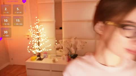 Lilly Colins online show from 2, 3, 2026