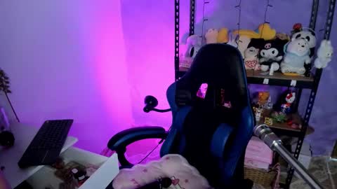 Lilly  online show from 14, 12, 2025