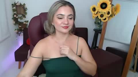 Snapshot of lilly_milf chatting on 8, 6, 2026 Lilly online show from 8, 6, 2026