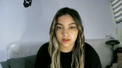 Snapshot of lilly_ocean22 chatting on 4, 4, 2026 Sey - Lilly online show from 4, 4, 2026