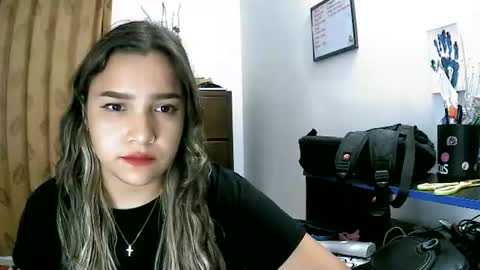 Snapshot of lilly_ocean22 chatting on 14, 6, 2026 Sey - Lilly online show from 14, 6, 2026