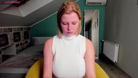 Lilly Depp online show from 28, 12, 2024