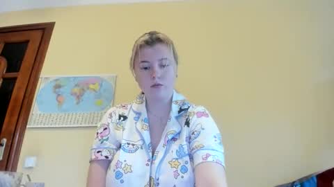 Lilly Depp online show from 15, 10, 2025