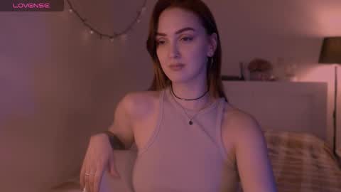 LillyFarey online show from 23, 9, 2025