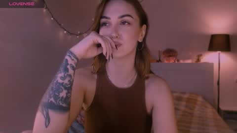 LillyFarey online show from 10, 10, 2025