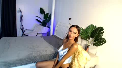 lillyholland online show from 12, 2, 2025